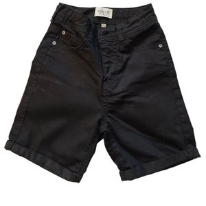 Black girls shorts "love denim"